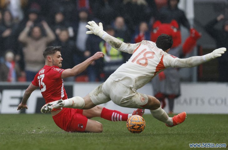 Khusanov ghi bàn， Man City vất vả thắng đội hạng dưới ở FA Cup - Ảnh 2.